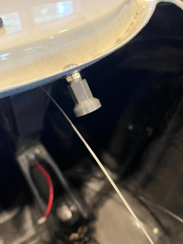 Tiller magnet cockpit mount