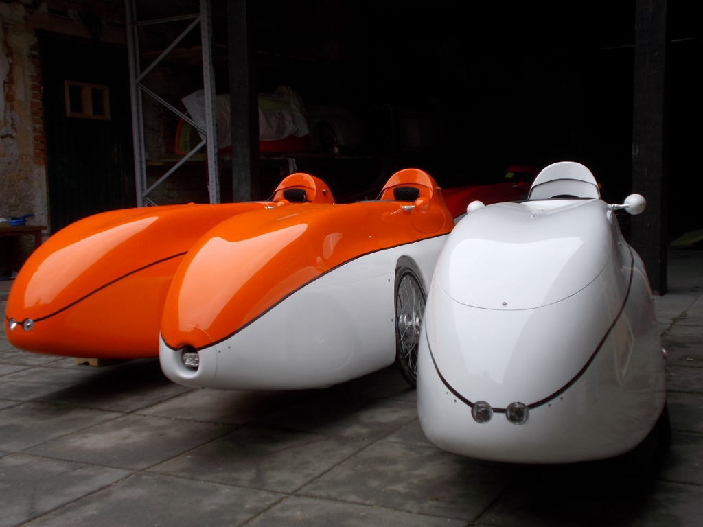 group of waw velomobiles